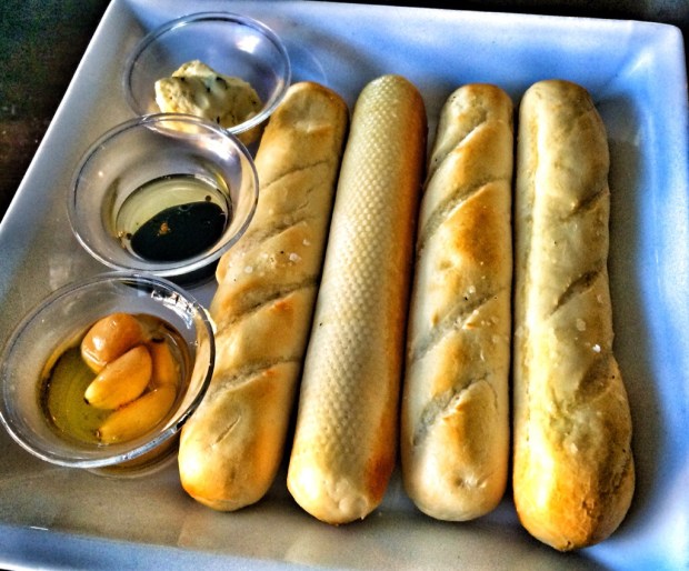 Bread & Dips
